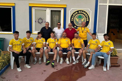 Acar’dan imza şov