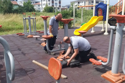 Çiftlikköy’de park ve bahçeler yenileniyor