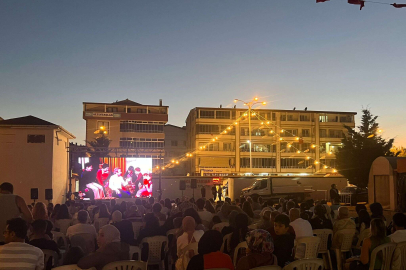 Açık hava sinema etkinliği tüm heyecanıyla devam ediyor
