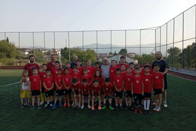 Mehmet Şahin’den Spor Tesisine Ziyaret