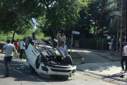 Termal yolunda otomobil takla attı