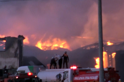 Yalova İtfaiyesi Bursa’daki yangını söndürdü