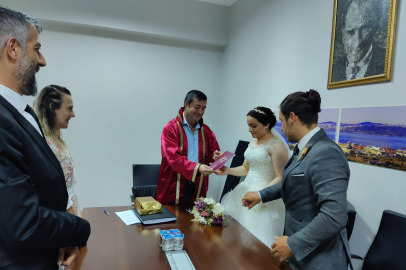 Turan Canbay Genç Çiftlerin Mutluluğuna Ortak Oldu