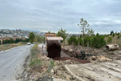 Çiftlikköy Belediyesi bozuk yollara savaş açtı