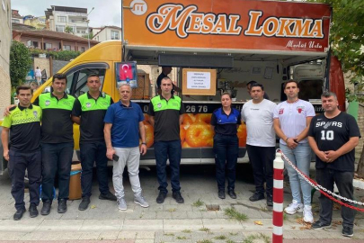 Yalova'da Vefat Eden Zabıta Memuru Ali Furkan Özkantar Hayrına Mesai Arkadaşları Lokma Dağıttı