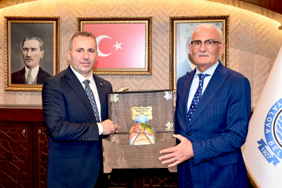 AK Parti Yerel Yönetimlerden Sorumlu Genel Başkan Yardımcısı Yusuf Ziya Yılmaz Yalova'da