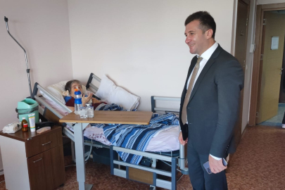 Yalova Aile ve Sosyal Hizmetler İl Müdürü Arif Laçin yaşlıları unutmadı