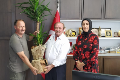 Yalovalı Peyzaj Mimarı Esenköy Belediye Başkanı’na hayırlı olsun ziyareti