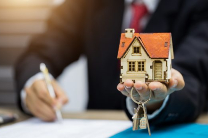 Konut satışları yere çakıldı