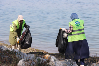 Yalova'da Dünya Temizlik Günü'nde 1 Ton katı atık toplandı