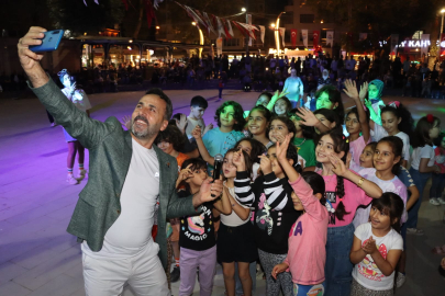 Yalova'da Sadullah Öztürk ve Rıdvan Doğan konseri gerçekleşti