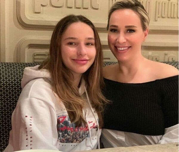 Nur Viral kızı kimdir?