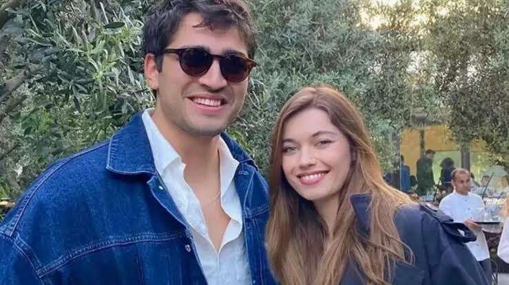 Afra Saraçoğlu Mert Raman Demir 