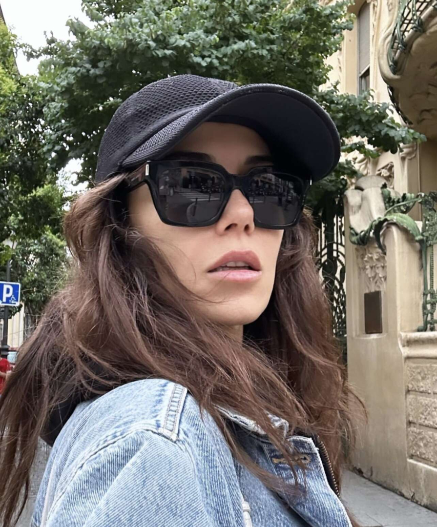 Cansu Dere İnstagram reklam  Yalova Hayat 2