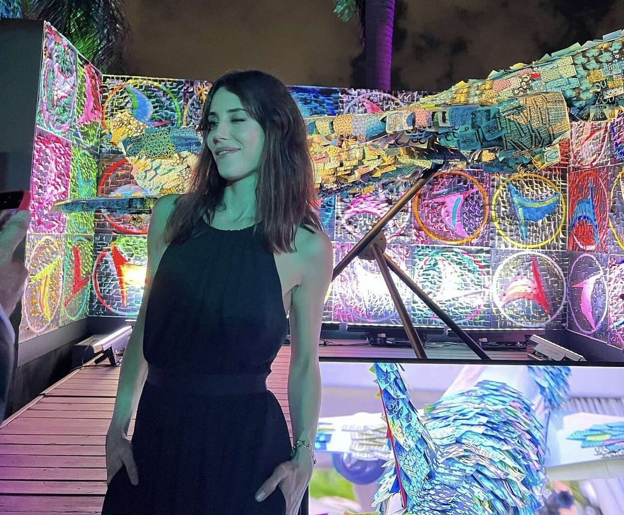 Cansu Dere İnstagram reklam  Yalova Hayat