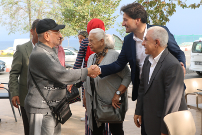 Yalova Çınarcık Belediyesi’nden yaşlılara kahvaltı sürprizi