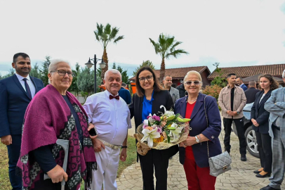 Vali Kaya yaşlıları unutmadı