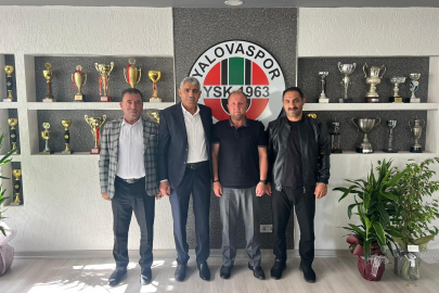 Tavşanlı Ak Parti'den Yalovaspor'a ziyaret