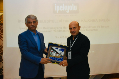 Bolu’daki İpekyolu Belediyeler Birliği Meclisine Başkan Oral da katıldı