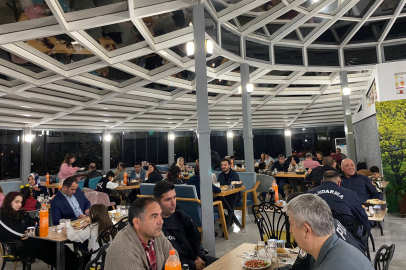 Armutlu Belediye Başkanı Tokat’tan güvenlik mensuplarına yemek