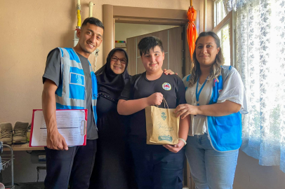 Yalova Belediyesi’nden lösemili çocuklara anlamlı ziyaret