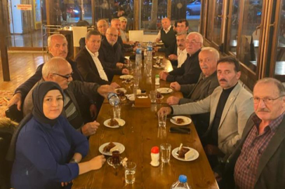 AK Parti Altınova İlçe Başkanı Bülbül, muhtarlarla buluştu