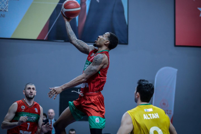 Lider Semt 77 Yalovaspor bugün Kocaeli deplasmanına gidiyor