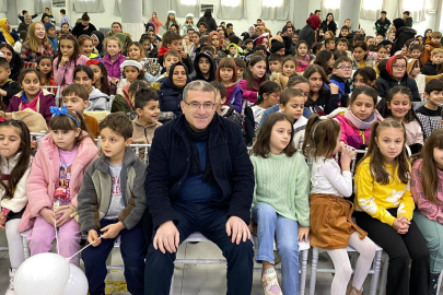 Yalova'da çocukları kahkahaya boğan gösteri