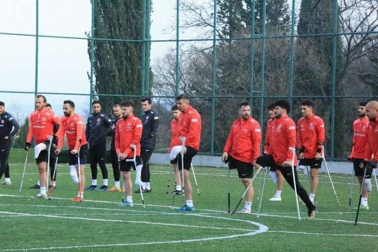 ampute milli takımı yalova'da kampa girdi