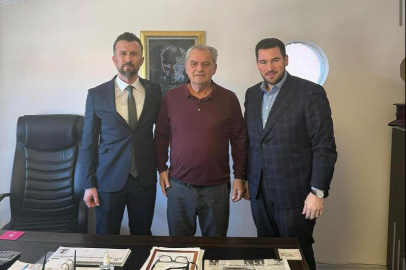 AK Parti Çiftlikköy Belediye Başkan Adayı Recep Hacı eski başkanları ziyaret etti