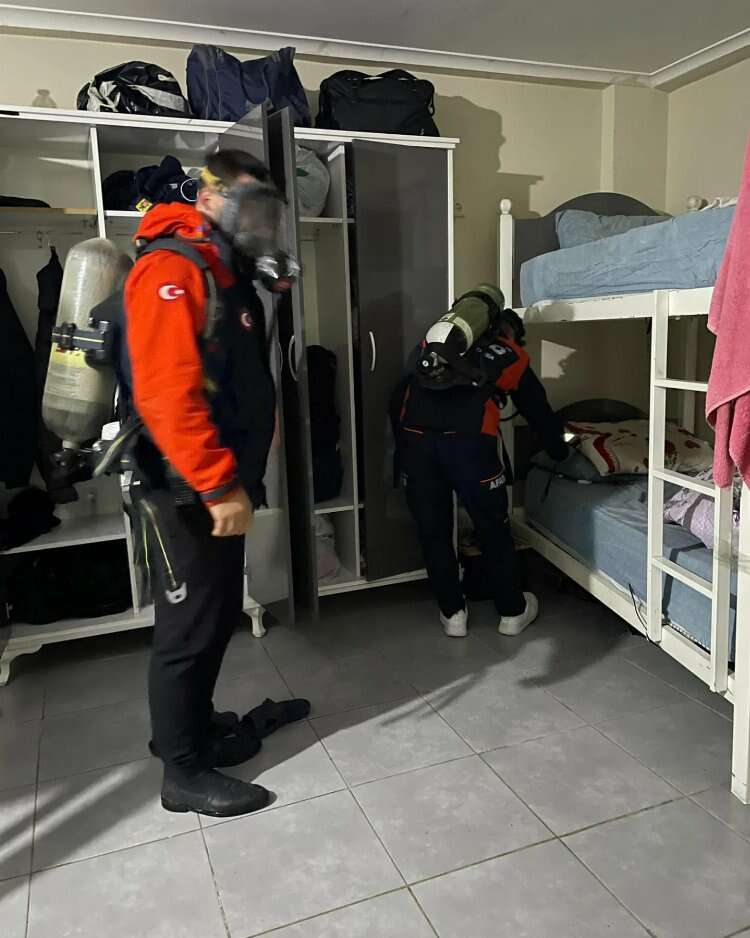 Altınova'da karbonmonoksit zehirlenmesine zamanında müdahale edildi