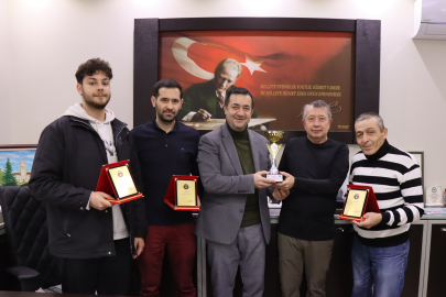 Başarılı sporcular Başkan Canbay’ı ziyaret etti