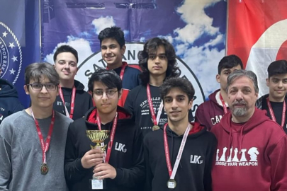 Uzmanlar Koleji okul sporlarında bir ilke imza attı