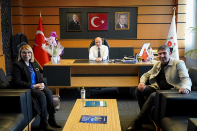 Dr. Oral’a, başkan adaylarından anlamlı ziyaret