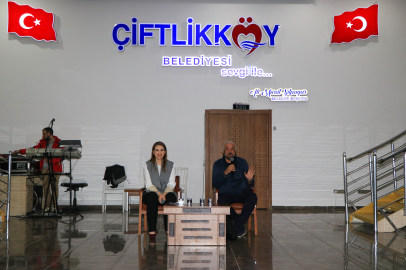 Mete Yarar Çiftlikköy’de Türk Yüzyılını anlattı