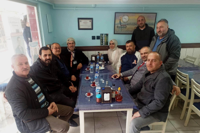 Altınova'da muhtar ve muhtar adayları bir araya geldi