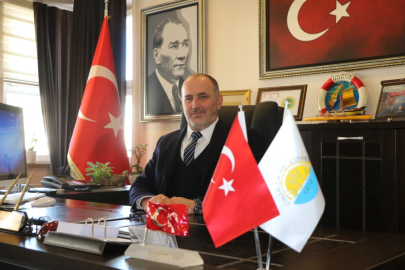 Çınarcık Belediye Başkanı Numan Soyer, “Okuma sevginiz hiç eksilmesin”