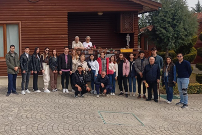 YAÜ Öğrencilerinden anlamlı hareket