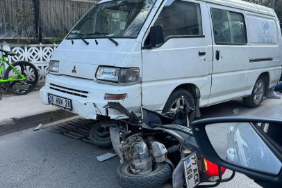 Yalova’da panelvan ile motosiklet çarpıştı