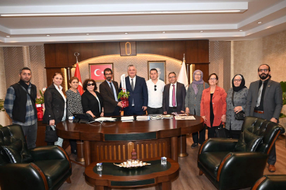 Cem Vakfı Yalova Şube Başkanı Tekin Doğan, Başkan Gürel’i makamında ziyaret etti