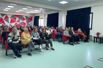 Yalova’da Otizmli Çocukların Ergenlikte Yaşadığı Problemler ve Çözüm Önerileri konulu konferans düzenlendi
