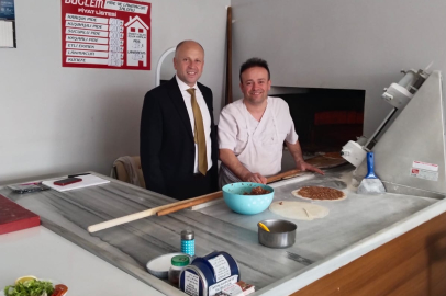 Çınarcık Esnaf Odası Başkanı Turhan Çam, Koru esnafının yanında