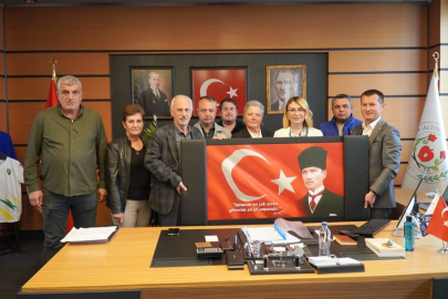 Başkan Yasemin Fazlaca, Altınova CHP Örgütünü ağırladı