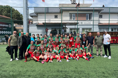 Termal Belediye Başkanı Acar’dan kadın futbolculara destek