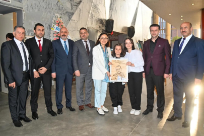 Vali Kaya, şiir ve türkü dinletisine katıldı