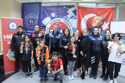 Yalova Toplum Destekli Polis Şube Müdürlüğü satranç turnuvasına katıldı