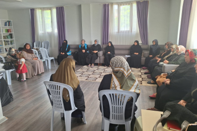 Kadınlar, “Savaş, Göç ve Aile” seminerinde bir araya geldi