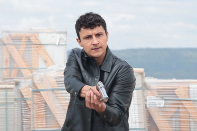 Gaddar Dizisi Enver ölecek mi? Gaddar Dizisi Dağhan Enver’i vuracak mı? Gaddar Dizisi kırmızı kod nedir? Gaddar Dizisi fragman yayınlandı mı? Gaddar Dizisi finale mi gidiyor? Gaddar Dizisi Enver Baltacı kimdir? Enver Baltacı öldü mü?