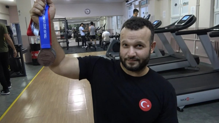 Yalovalı Uğur Yumuk olimpiyatta ülkemizi temsil edecek