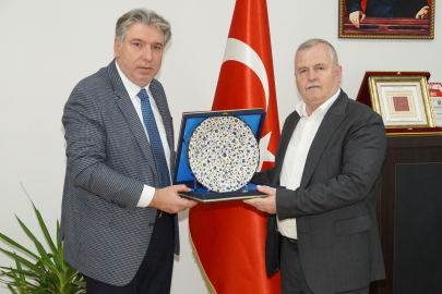 Rektör Bahçekapılı’dan Başkan Arslan’a ziyaret